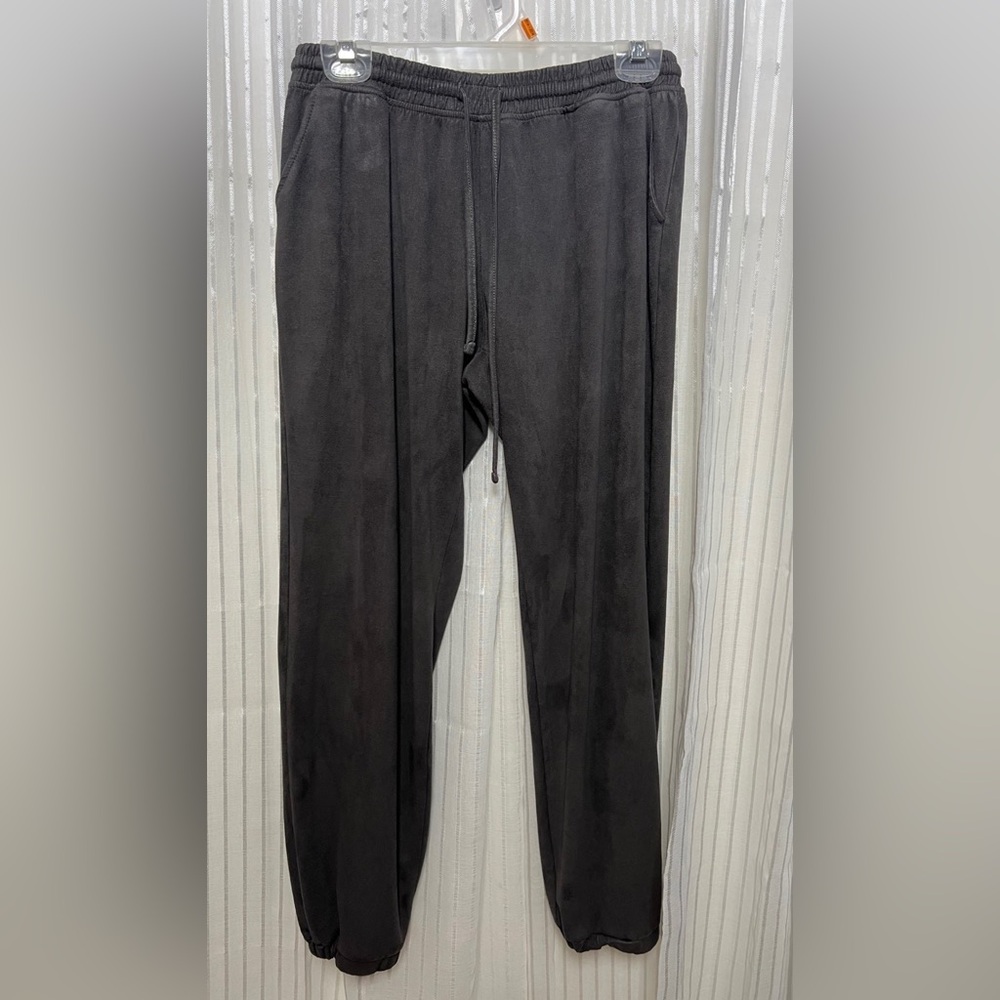“Harmony & Havoc” Grey SZ: (M) Joggers Soft & Comfy Pockets NNTags